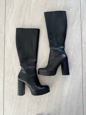 Zara Black Platform Knee-High Leather Boots